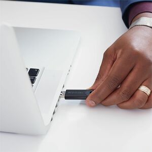 VERBATIM Store'n'Go Pinstripe USB 3.0 Drive 128GB (Black)