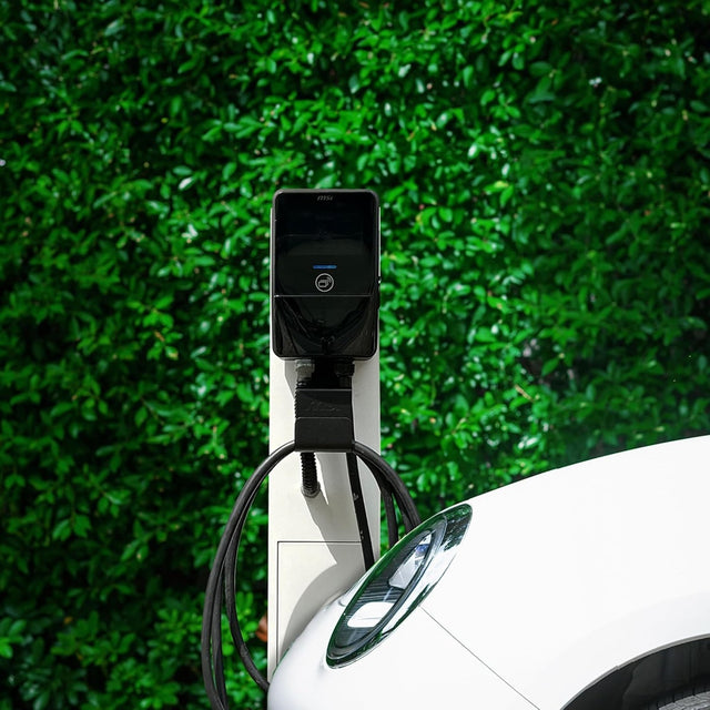 MSI Smart EV Charger EV Premium V2, Single Phase 32A, 7.4KW ,5M Type 2 Charging gun, 7" IPS, IP55 (Charger) / IP67 (charging gun)