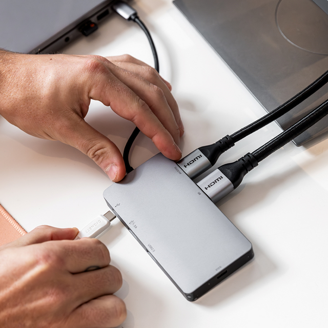 Cygnett Unite 6-in-1 USB-C Hub Adapter 2xUSB-A 3.0 1xUSB-C 3.0 1 USB-C 100W PD 2x HDMI 8K 5GBPS Data Speed 15cm Cable with Aluminum housing, 2 Yrs